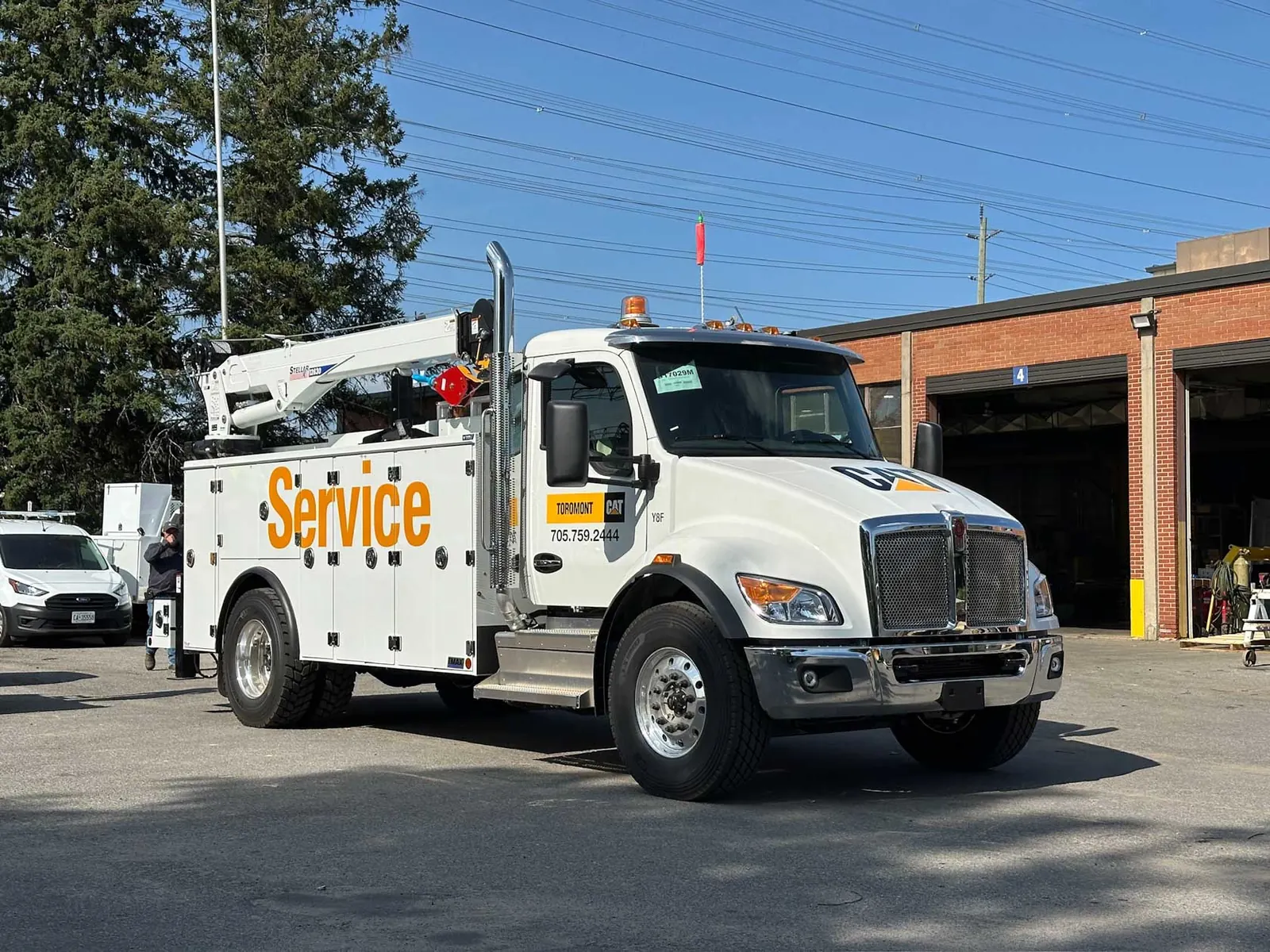 Toromont CAT Service Truck 01