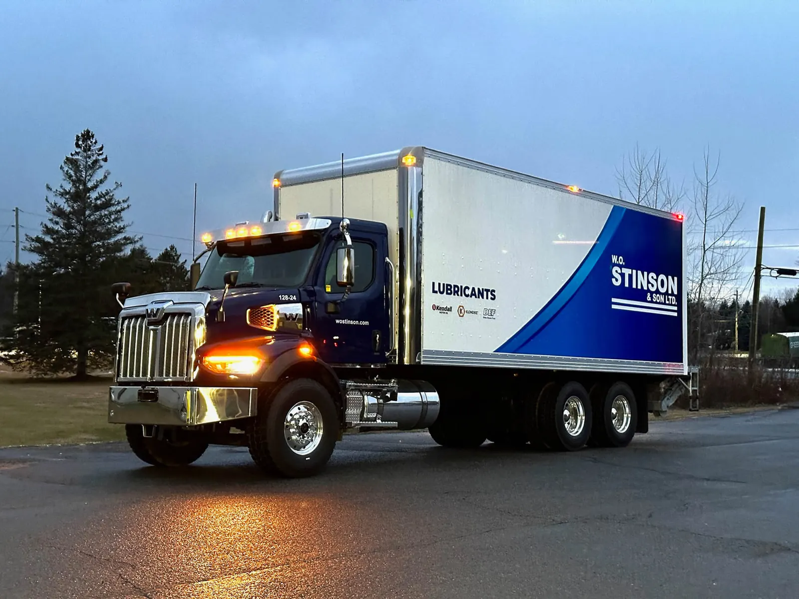 WO Stinson Box Truck 128-24