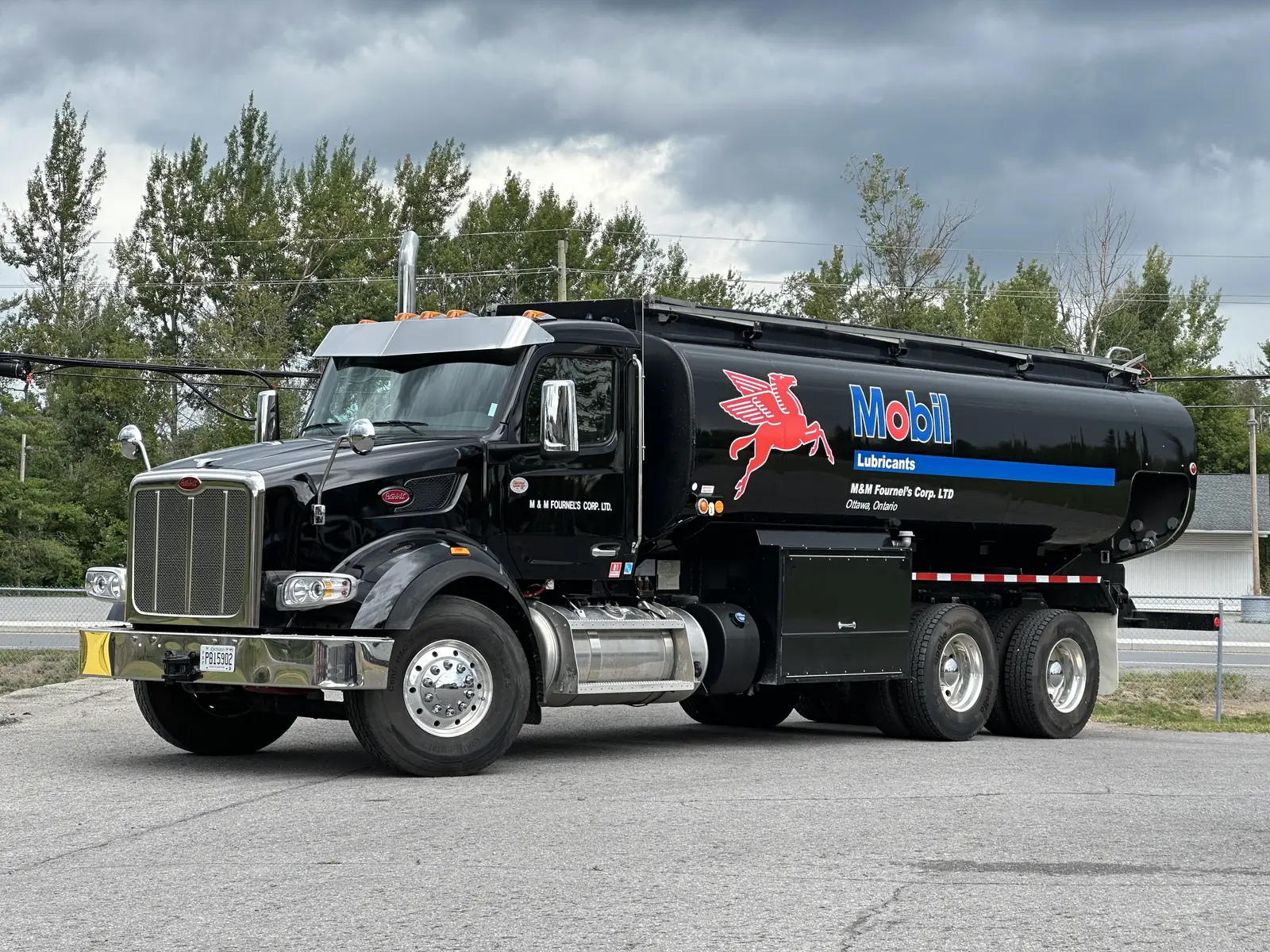 Mobil Lubricants Peterbilt Tanker