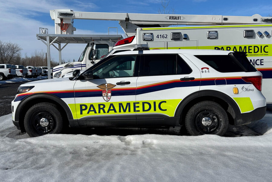 High-visibility commercial wrap for City of Ottawa Paramedic SUV, ensuring professional branding by VSF Wrap